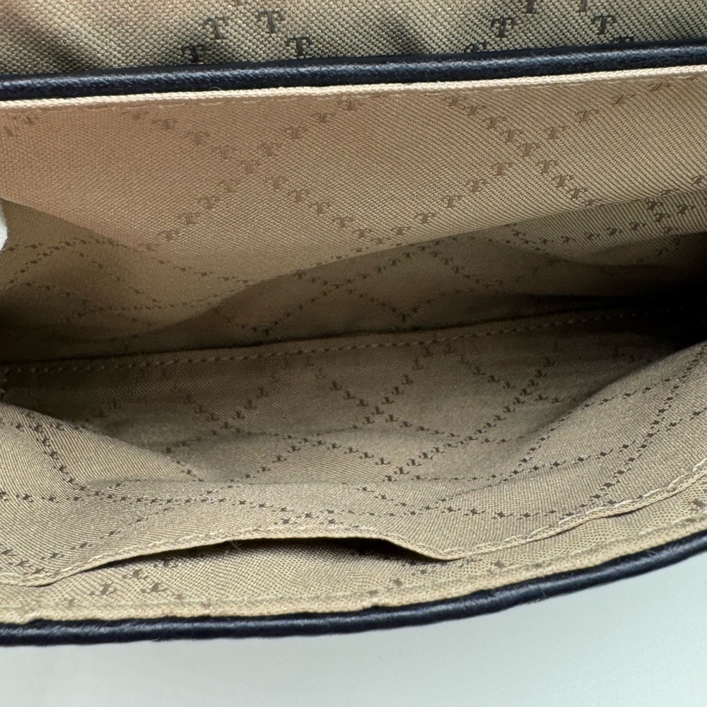 Talbots Crossbody - Picture 4 of 9